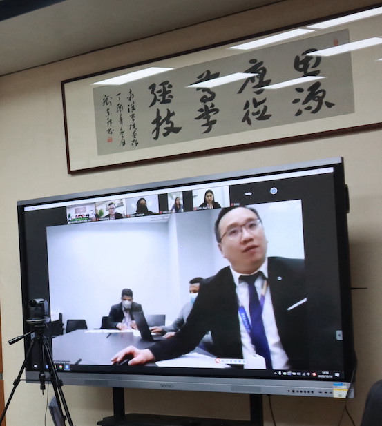 4.优理大学代表.JPG