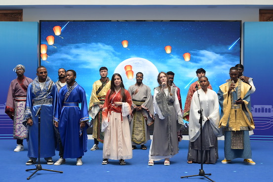 图片12：文艺汇演集锦.JPG