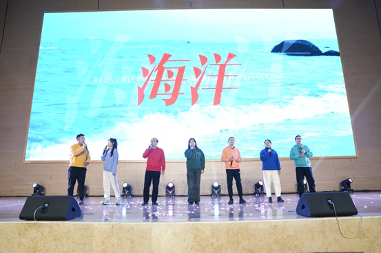 1737021097488653.jpg 15-1.奔跑.jpg
