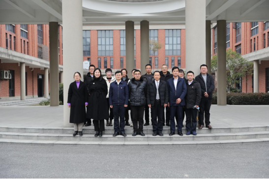 通讯稿-南洋学院与秀洲区老年大学合作共建签约仪式暨秀洲区老年大学南洋分校揭牌仪式882.png